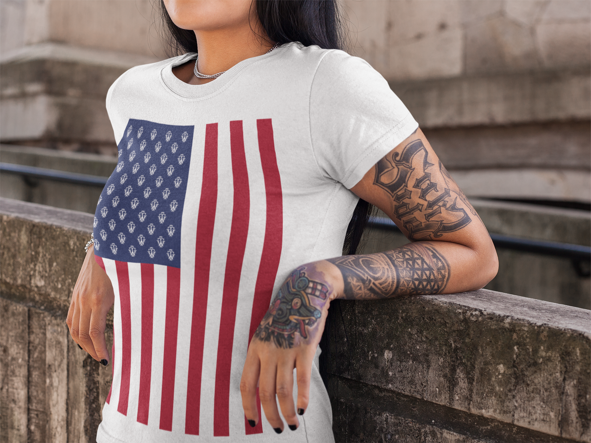 Womens T-shirt American flag design - taylorwade